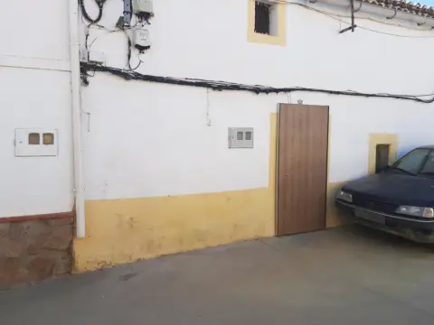 Casa en calle Viñas, 25